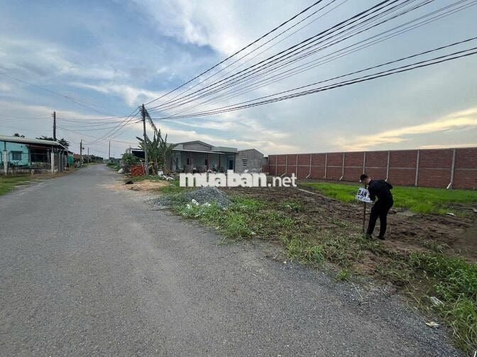 BÁN ĐẤT THỔ CƯ MẶT TIỀN 9M GIÁ CHỈ 700 TRIỆU TẠI TÂN TRỤ, LONG AN