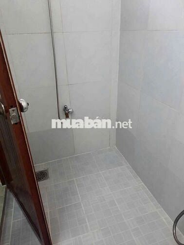 Phòng trọ ngay Phạm Văn Đồng 2tr5