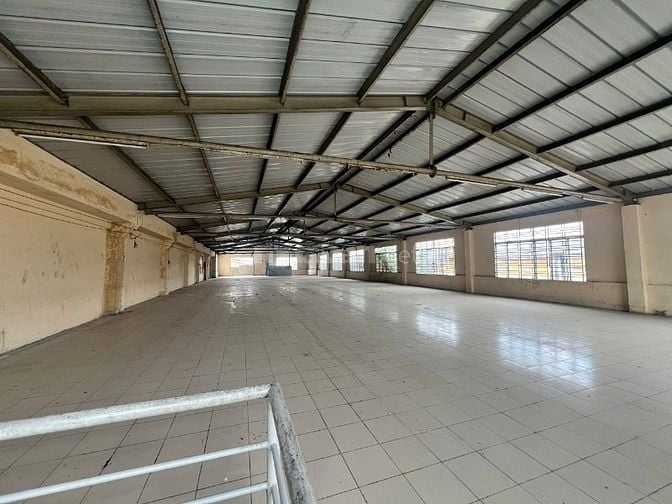 Cho thuê kho xưởng+ VP giá rẻ tại Nguyễn Văn Quá_Quận 12_DT:2.392m2