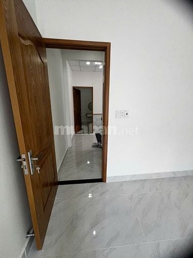 Bán nhà 304/4Q4 Trường Chinh, P13, Tân Bình, ngay chợ Hoàng Hoa Thám