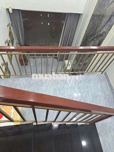 CHO THUÊ NHÀ MẶT TIỀN MỚI SẠCH SẼ. GÒ VẤP