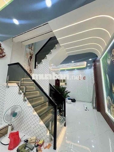Nhà Tuyệt Đẹp - Bình Tâ n - 40m2 - ngay chợ - Hiện Hữu - chỉ hơn 3ty