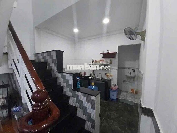 NHÀ ĐẸP GIÁ RẺ TTH21 nhĩnh 2 tỷ
