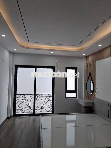 Bán gấp nhà riêng tại Thạch Bàn, 5,6 tỷ, 30,1 m2, chính chủ