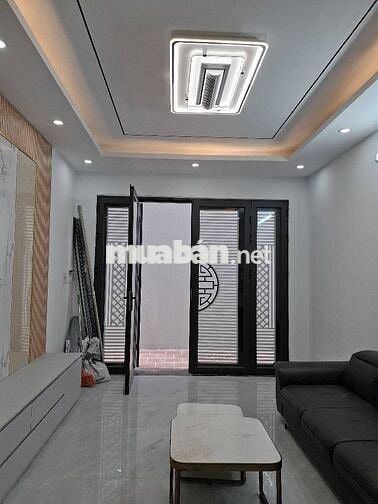 Bán gấp nhà riêng tại Thạch Bàn, 5,6 tỷ, 30,1 m2, chính chủ