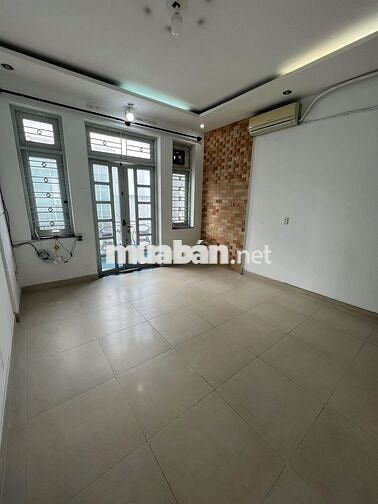 Phòng trọ tầng 2 và tầng 3 đường Huỳnh Văn Bánh, Phú Nhuận, HCM