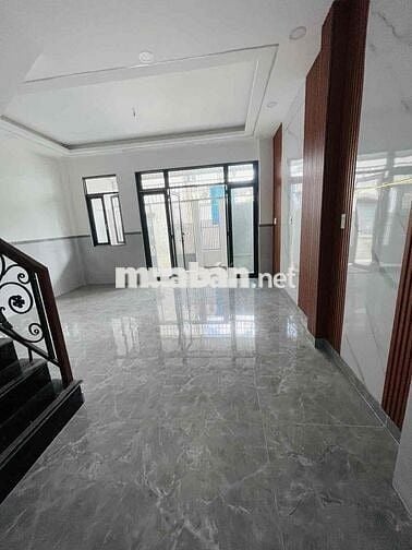 Nhà mới 2 tầng BTCT, ngay Gigamall Phạm Văn Đồng, sổ vuông hoàn.