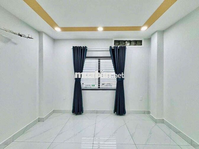 Nhà 1 trệt 3 lầu sân thượng Ung Văn Khiêm, P25, Bình Thạnh