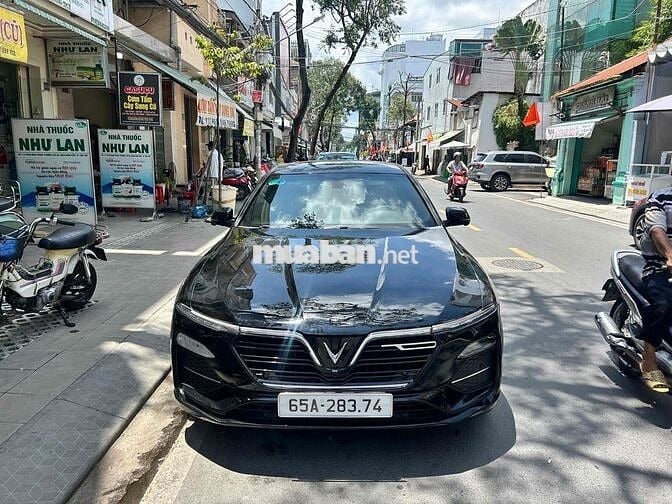 VinFast Lux A2.0 2021 Premium 2.0 AT - 43000 km