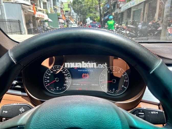 VinFast Lux A2.0 2021 Premium 2.0 AT - 43000 km