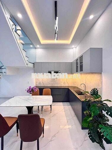 Tôi Chính Chủ Cần Bán Gấp 1 trệt 1 lầu 4 phòng ngủ ngay Chợ Bình Điền