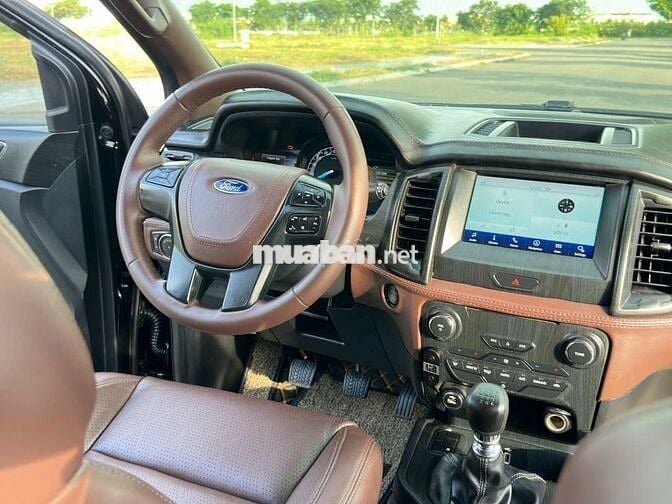 Ford Everest 2018 Ambiente 2.2L 4x2 MT - 80000 km