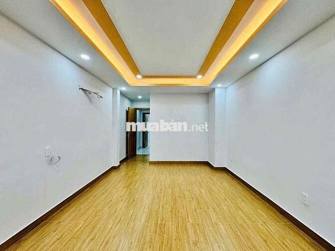 Nhà 1 trệt 3 lầu sân thượng Ung Văn Khiêm, P25, Bình Thạnh
