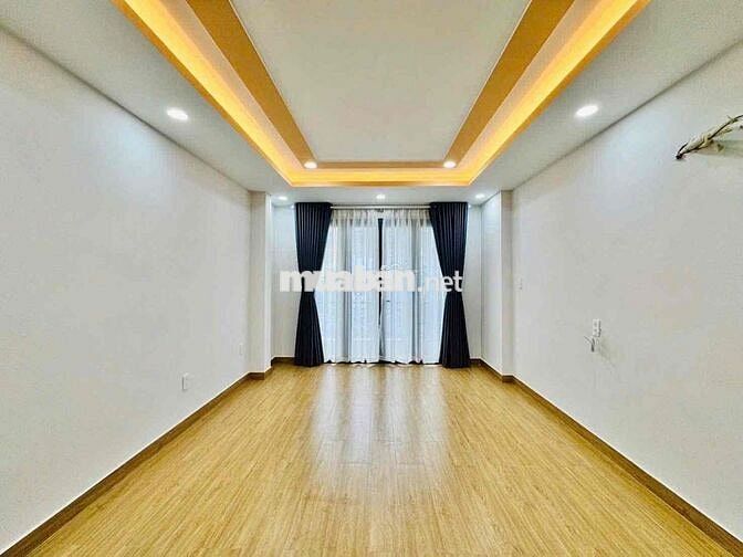 Nhà 1 trệt 3 lầu sân thượng Ung Văn Khiêm, P25, Bình Thạnh
