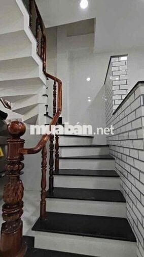 nhà 4x13m 1 trệt 3 lầu 4 phòng ngủ 3wc sân thượng, hẻm 6m
