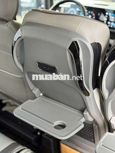 FORD TRANSIT PREMIUM 16 CHỖ CẢI TẠO LIMOUSINE