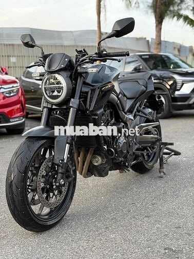 CB650 Bản Đặt Biệt Full Black Edition