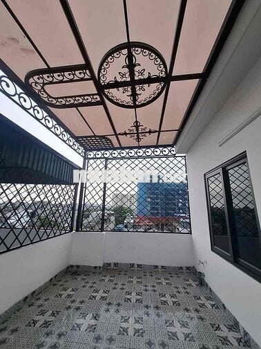 Cực hot!Bán nhà Thượng Thanh, Diện tích: 32m² x 6 tầng,hơn 6 tỷ.
