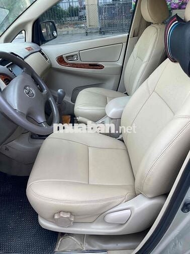 Toyota Innova 2007 G - 15000 km