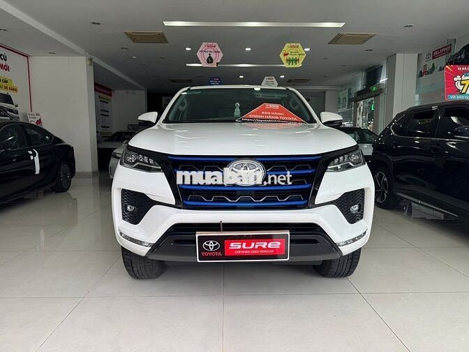 Toyota Fortuner 2020 2.4MT 4x2 MT  - 161000 km