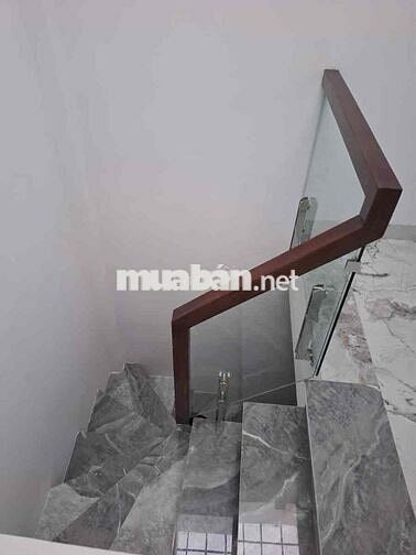 Cực hot!Bán nhà Thượng Thanh, Diện tích: 32m² x 6 tầng,hơn 6 tỷ.