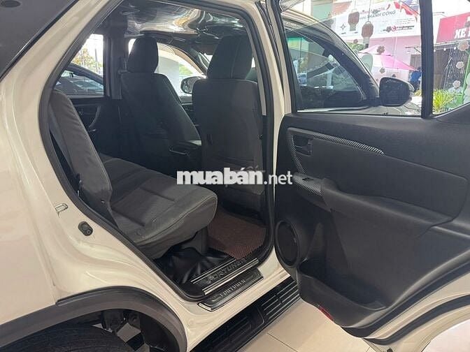 Toyota Fortuner 2020 2.4MT 4x2 MT  - 161000 km
