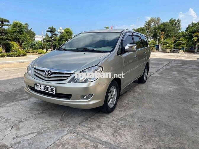 Toyota Innova 2007 G - 15000 km