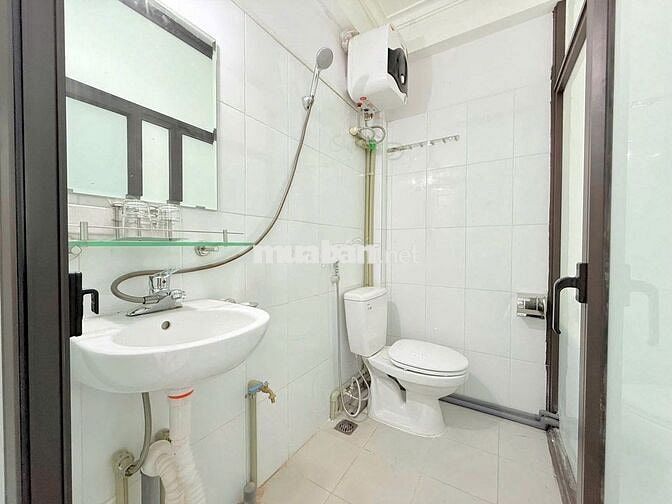 phòng ngõ 426 Láng DT: 35m2 1n1k, 2n1k full đồ ban công thoáng mát
