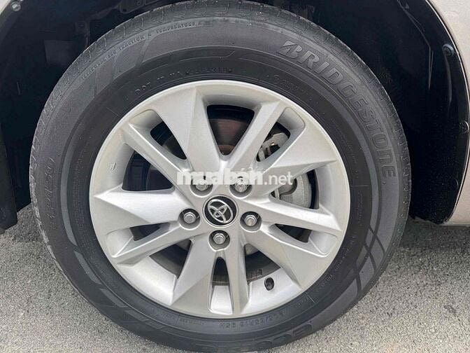Toyota Innova 2018 số sàn đi 55.000Km 1 chủ xe zin