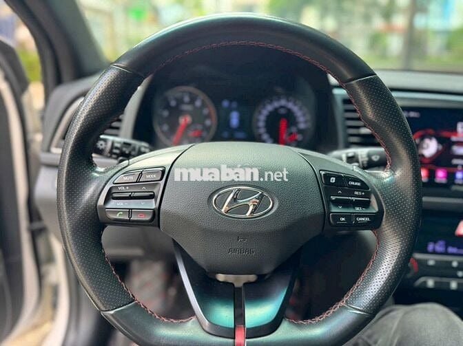 Hyundai Elantra 1.6 Turbo 2019 – Giá 459 Triệu