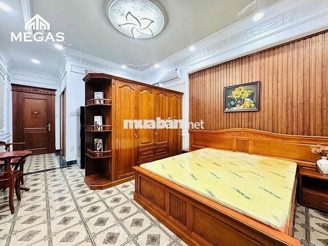 SIÊU PHẨM CHDV - LUXURY - SANG TRỌNG - XỊN SÒ - FULL NỘI THẤT - GIÁ RẺ