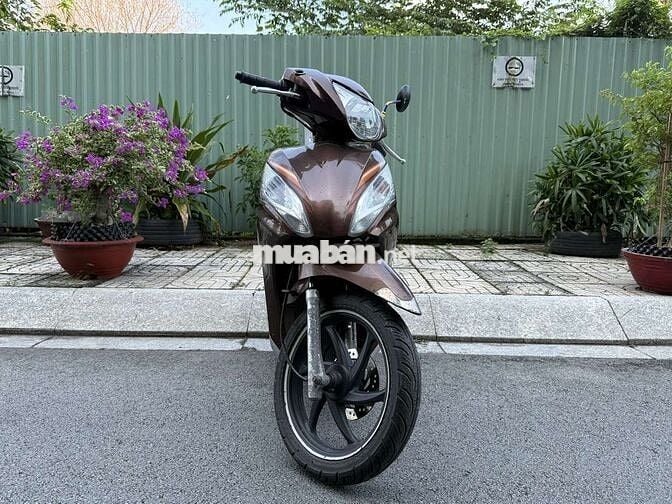 Xe Honda Vision 2011, màu nâu, xe chạy tốt
