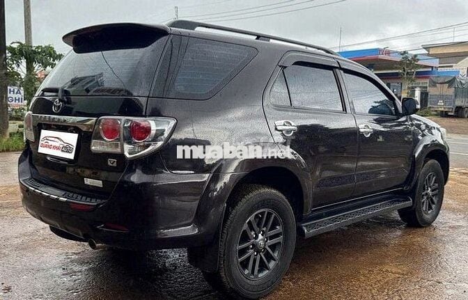 Toyota Fortuner 2015 2.7V 4x4 AT