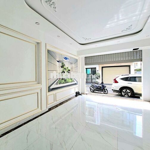 Nhỉnh 8 tỷ - Cầu Diễn Phú Minh - 40m2 - 5 tầng - ngõ nông sát phố
