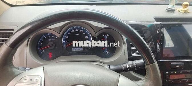 TOYOTA FORTUNER 2013