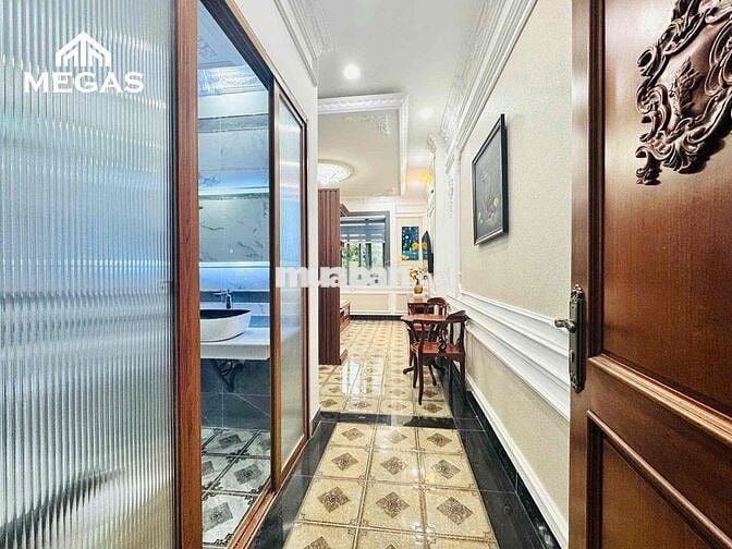 SIÊU PHẨM CHDV - LUXURY - SANG TRỌNG - XỊN SÒ - FULL NỘI THẤT - GIÁ RẺ