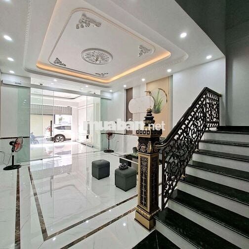 Nhỉnh 8 tỷ - Cầu Diễn Phú Minh - 40m2 - 5 tầng - ngõ nông sát phố