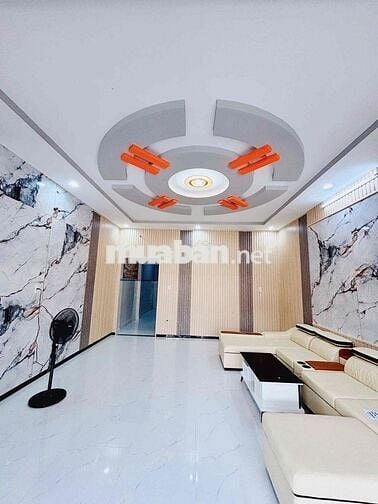 Nhà Ngộp 1 Lầu 5 x 20m Ngay Tân Kim 4PN 2WC Đường Thông Sổ Hồng Riêng