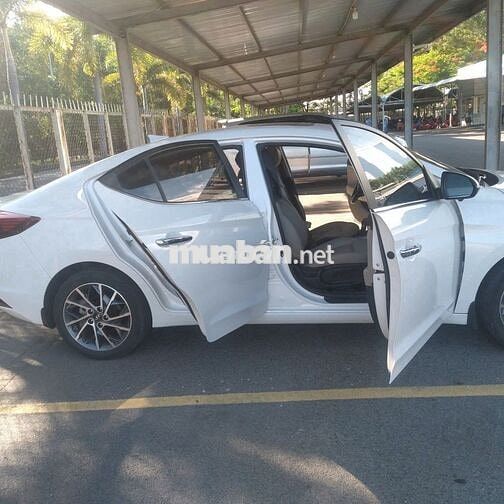Hyundai Elantra 2020 2.0 AT - 23000 km
