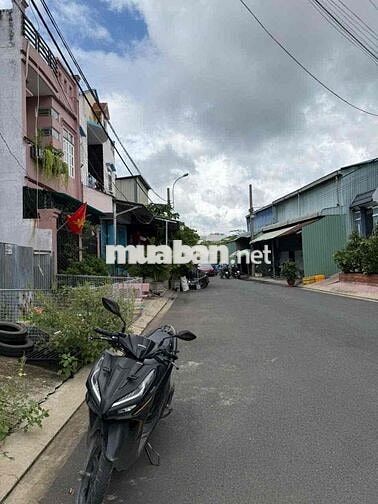 Nhà hẻm xe tải 1/ An Dương Vương p26 Q8, 6 phòng ngủ