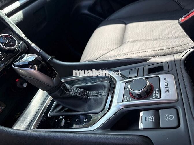 Subaru Forester 2.0 i-S - 76000 km Nhập Thái
