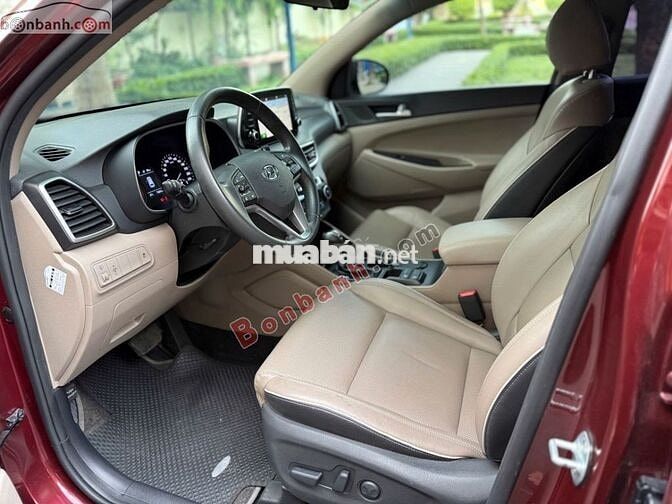Hyundai Tucson 2.0 AT Tiêu Chuẩn  màu đỏ