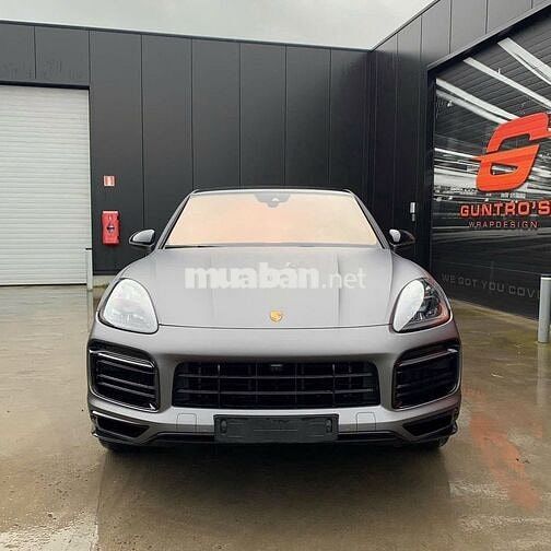 Porsche Cayenne 2023 - 16000 km