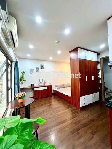Siêu HOT CCMN 30m2 Full nội thất. Phòng rộng, cửa sổ thoáng_ Hoàng Cầu
