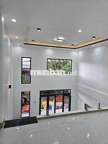 Nhà mới xây dựng 3PN đường nhựa ô tô cách QL80 khoảng 100m