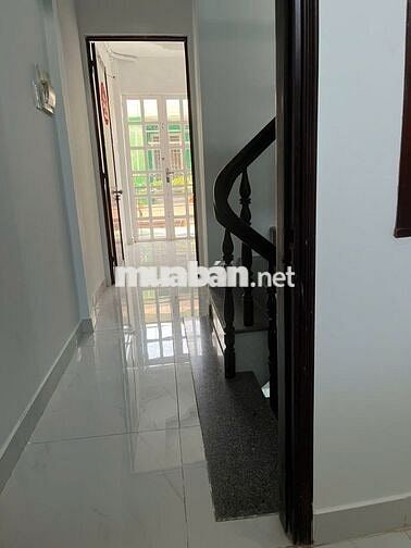 Cho thuê Nhà phố, mới đẹp, 105m2, gần KCX, KDC Nam Long, Q.7