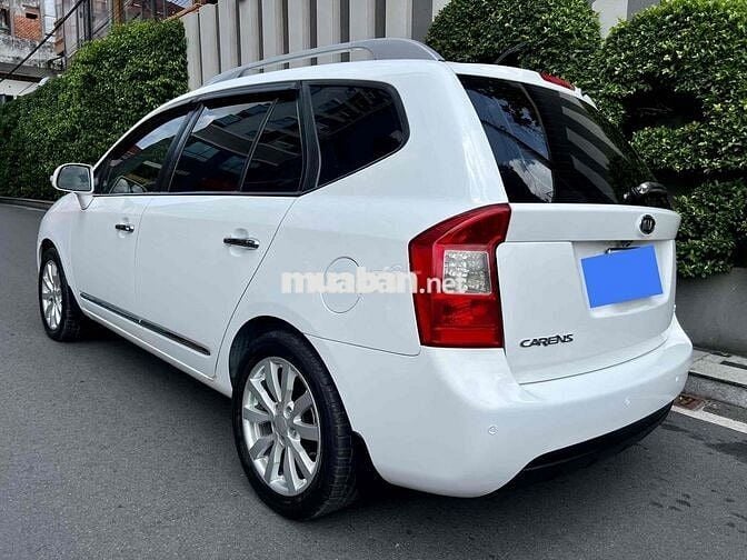 Kia Carens 2.0AT cuối 2011  trắng, đi đúng 96 ngàn