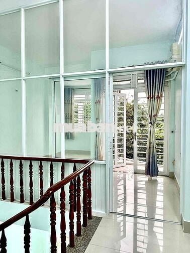 CHO THUÊ NHÀ NGAY ĐƯỜNG SỐ 4 LINH TÂY 2PN 2WC HẺM Ô TÔ Ở + VPCTY