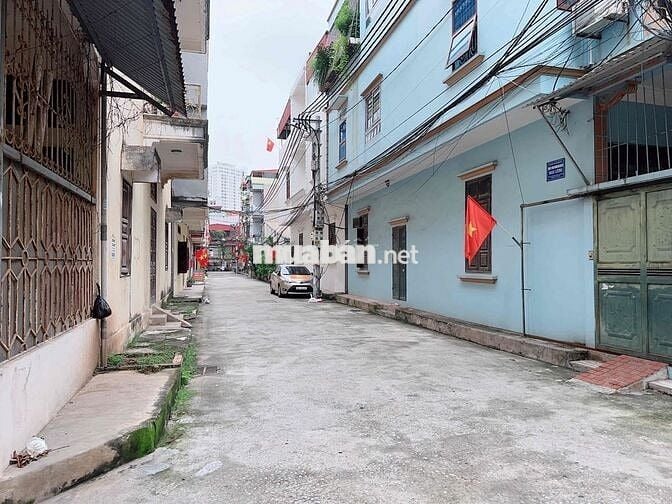 72m KHU PHÂN LÔ CÁN BỘ - SÁT QL 1A & ĐƯỜNG VÀNH ĐAI 3,5