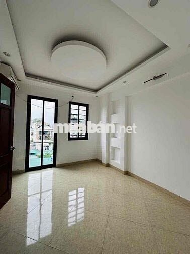 10m RA ĐƯỜNG BỜ SÔNG- TRƯƠNG ĐỊNH- 33M2- 5T- 6.5TỶ NGÕ 3 GÁC TO-